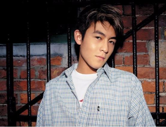 在哪吃明星的瓜,跟随“在哪吃明星的瓜”探寻明星私生活