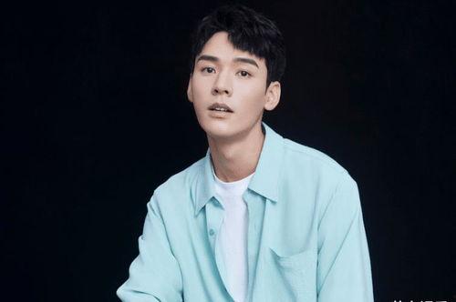 龚俊综艺里吃瓜,揭秘娱乐圈幕后趣事